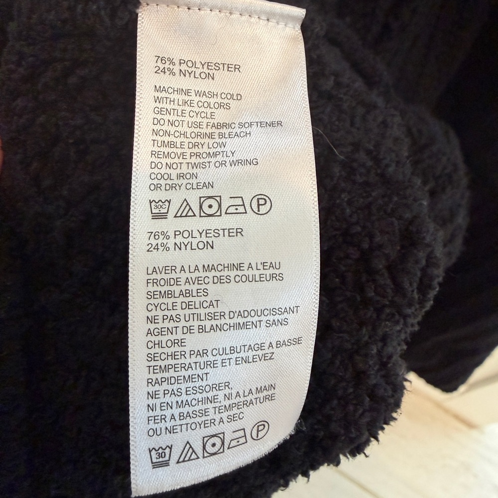 Tommy Bahama Oversized Black V-Neck Poncho Sweater - Picture 7 of 11